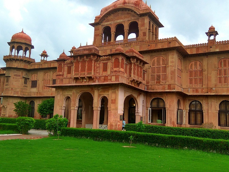 Lalgarh Palace